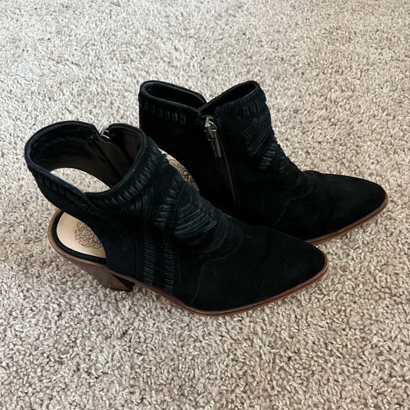 Vince Camuto western style booties - Picture 3 of 5